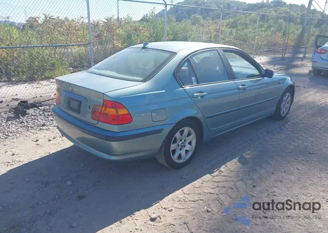 2004 BMW 325I из США, поврежденный, VIN WBAEV334X4KW15797